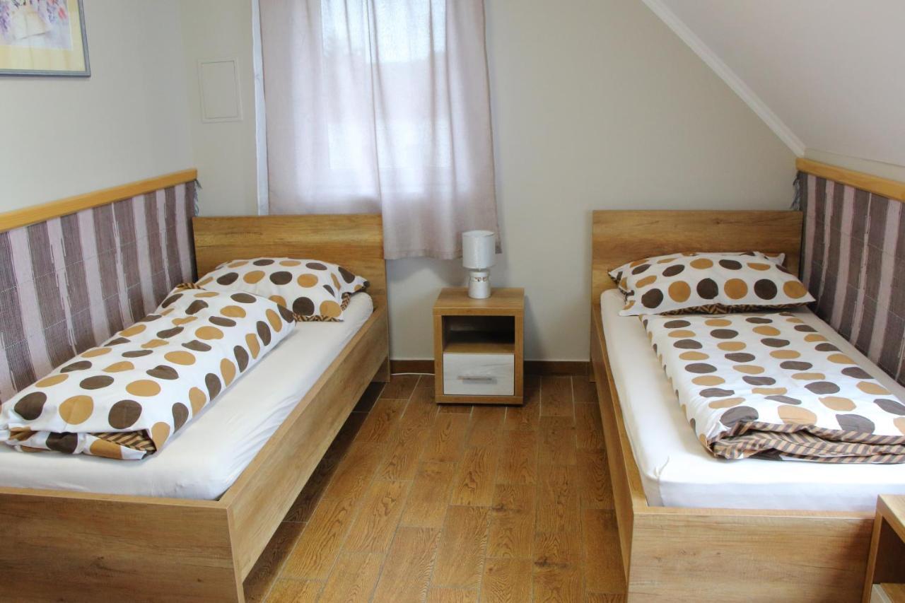 Hegylanc Fogado Bed & Breakfast Sotony ภายนอก รูปภาพ